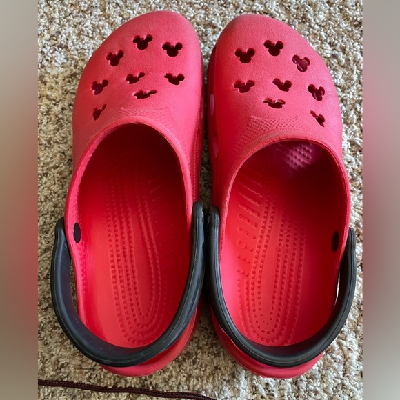 Mickey Mouse Crocs, Red and Black, XXL (Men's 10-11/Women's 12/14 - Picture 4 of 9